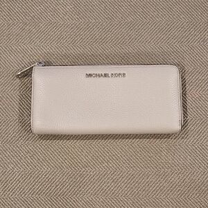Michael Korw Leather L-shaped long wallet